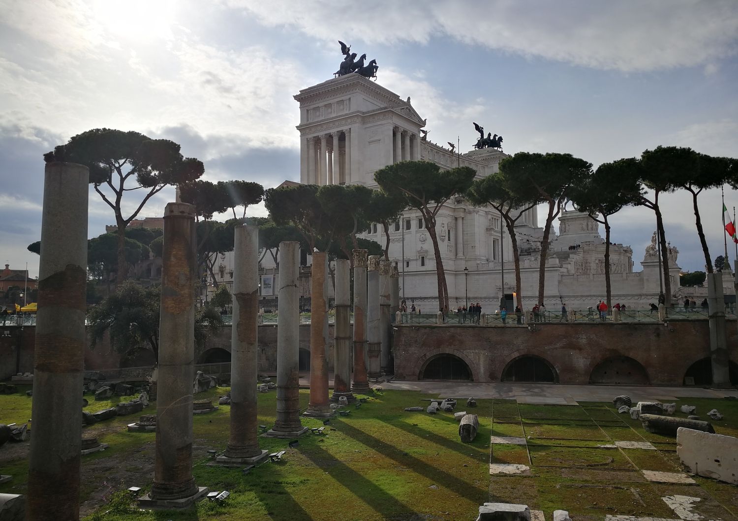 Roma: il Vittoriano visto dai Fori