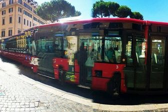 &nbsp;Autobus Atac rossi (Facebook)