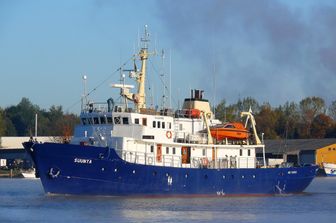 La C-Star quando si chiamava Suunta, fotografata nel porto di Kiel