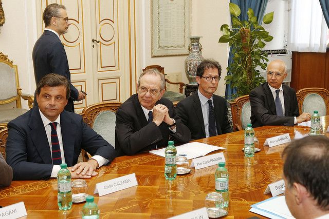 Incontro su STX FIncantieri tra i Ministri di Italia e Francia Pier Carlo Padoan, Carlo Calenda e Bruno Le Maire &nbsp;