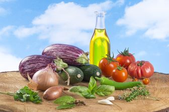 &nbsp;Gli ingredienti della dieta mediterranea