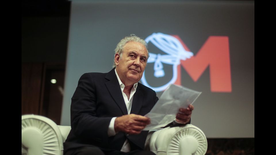 Michele Santoro: Nel giugno del 2011 dopo anni di battaglie, anche giudiziarie, si conclude la collaborazione tra Michele Santoro e la Rai. Una separazione per&ograve; &ldquo;consensuale&rdquo; sancita da una buonuscita da due milioni e mezzo di euro. L'ex conduttore di &quot;Annozero&quot; entra a far parte della scuderia di Cairo. Conduce &quot;Servizio Pubblico&quot; fino al 2014. Nel 2016, l'inversione a U: Santoro torna in Rai con Italia, ma il programmasi rivela un flop.