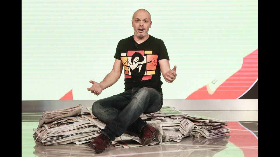 Diego Bianchi (Zoro): Non solo Giletti. L'estate 2017 vede anche l'addio di Zoro che entra a far parte della squadra di La7 gi&agrave; dalla prossima stagione. E con lui anche tutta la banda di &quot;Gazebo&quot;.