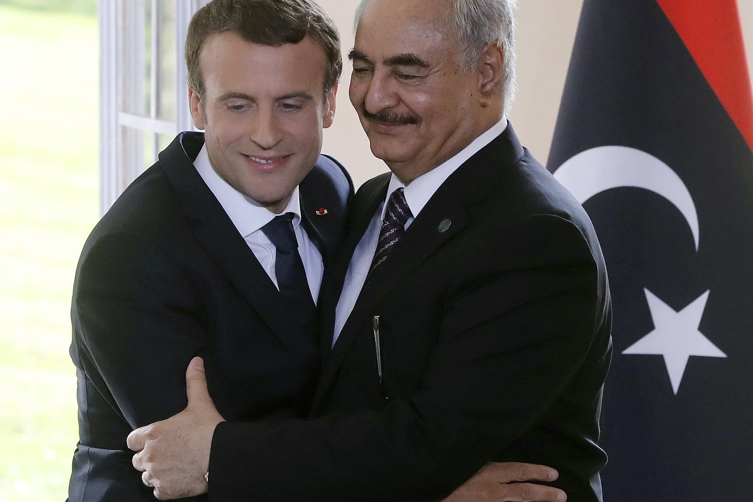 &nbsp;Macron, Haftar