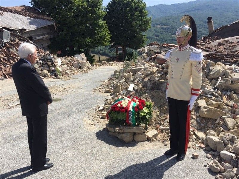 &nbsp;Accumoli, terremoto, macerie. Nella foto la visita del presidente Mattarella (Quirinale)
