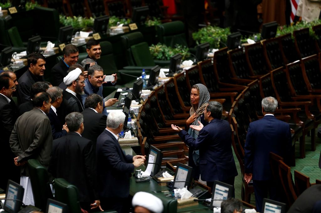 &nbsp;I selfie con la Mogherini nel Parlamento iraniano&nbsp;