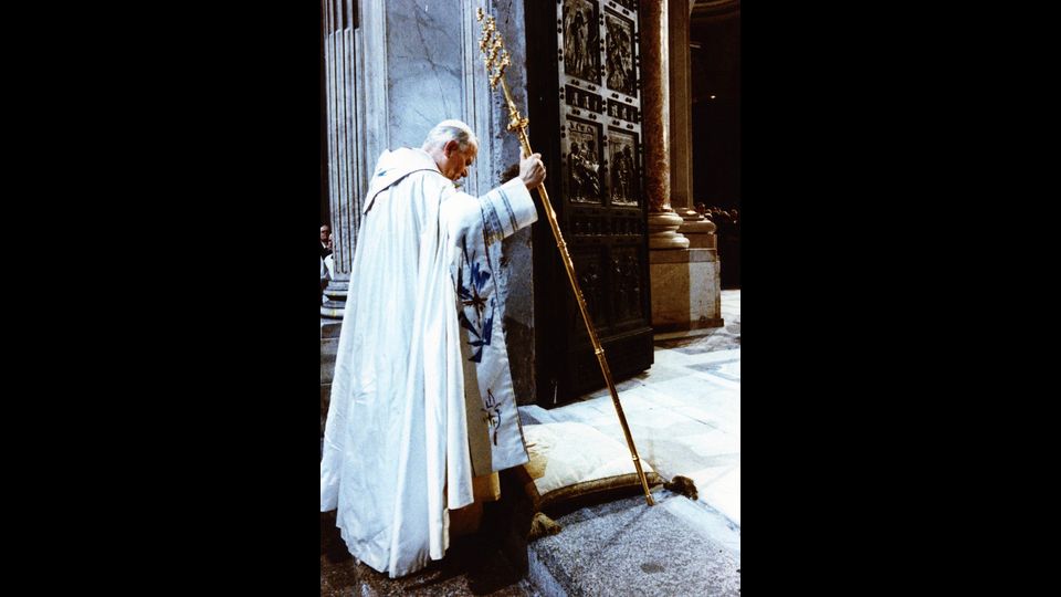 Apertura della Porta Santa (Giubileo 1983)&nbsp;