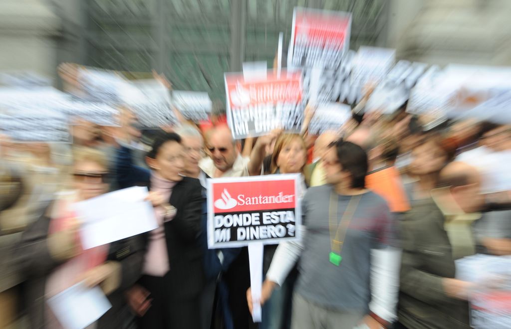 Manifestazione di protesta a Madrid dopo il fallimento della Lehman Brothers