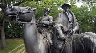 Il monumento al generale Robert E. Lee e al comandante Thomas &lsquo;Stonewall&rsquo; Jackson