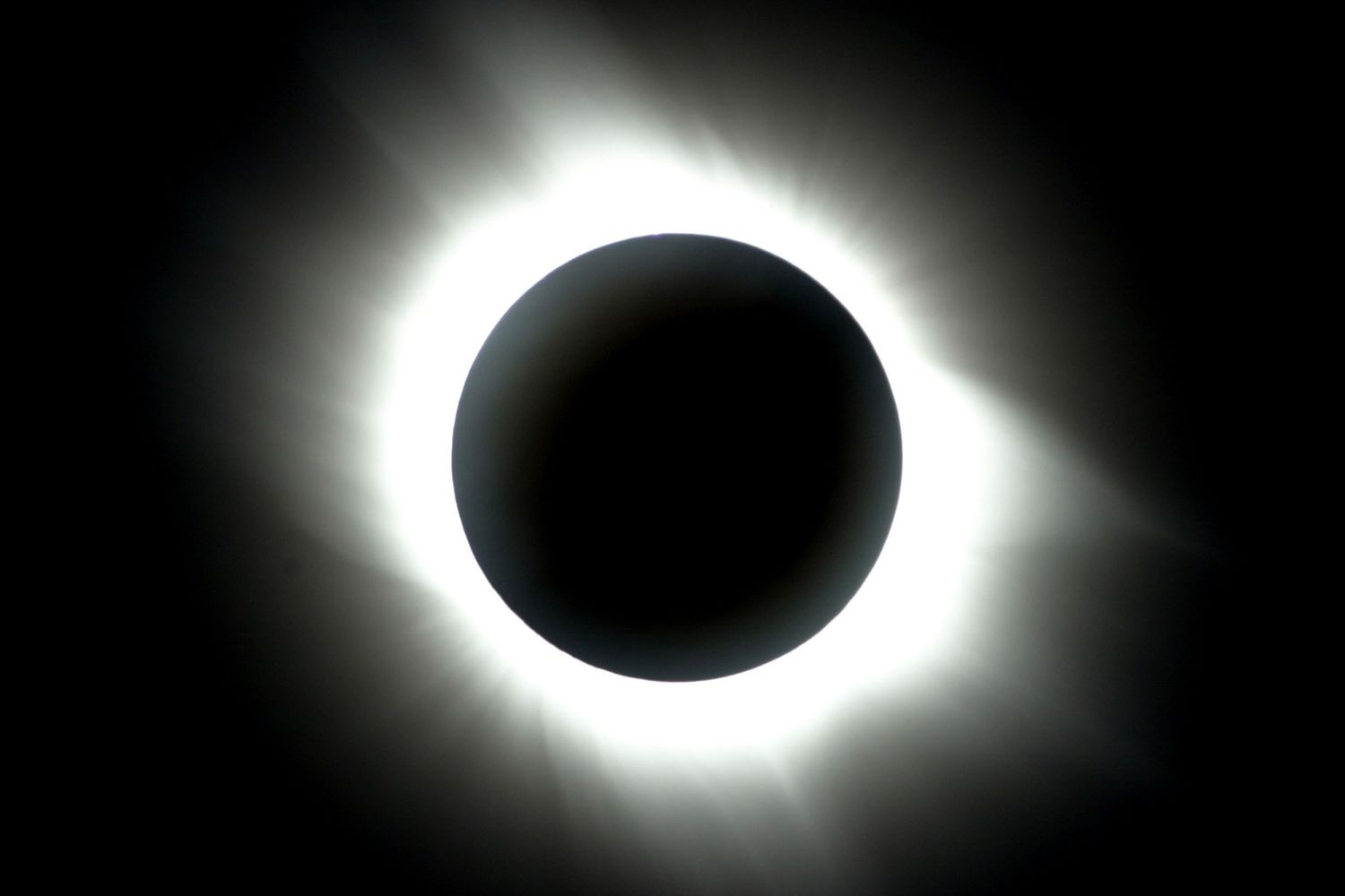 &nbsp;L'eclissi totale del 2006, vista da Antalya, in Turchia