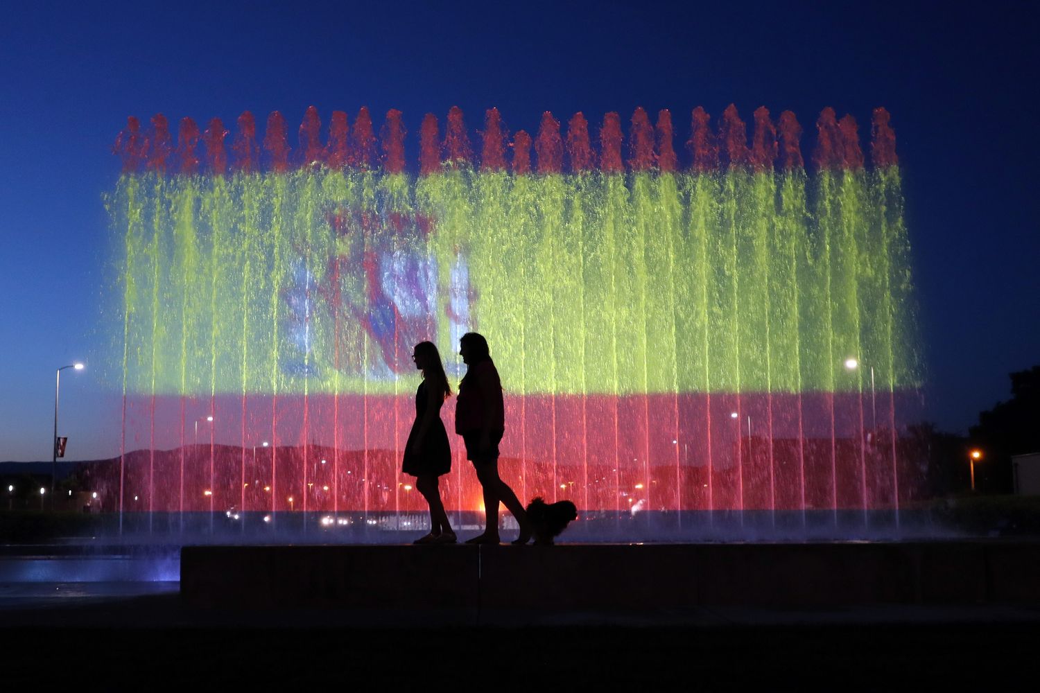 &nbsp;La bandiera spagnola in un gioco d'acqua, a Zagabria