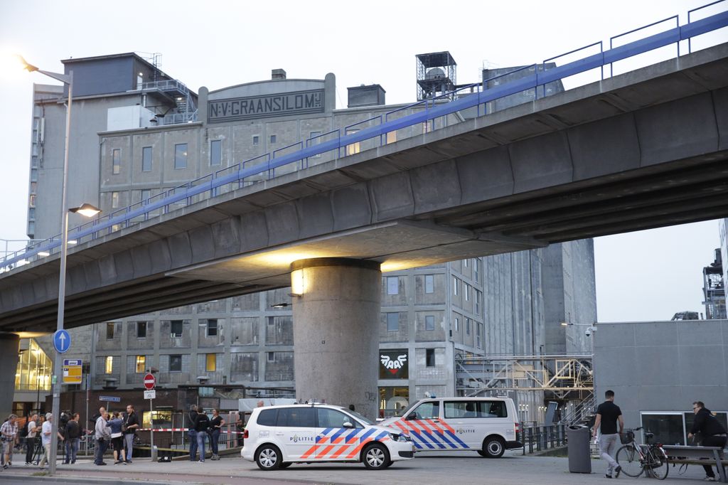 &nbsp;Rotterdam: l'evacuazione del locale