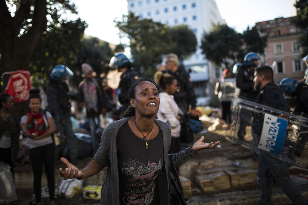 &nbsp;Roma, gombero immigrati Piazza Indipendenza&nbsp;