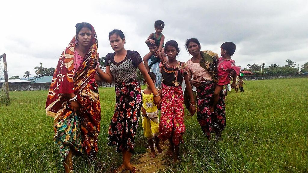 &nbsp;Donne rohingya in fuga