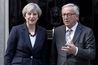&nbsp;Theresa May e Jean-Claude Juncker