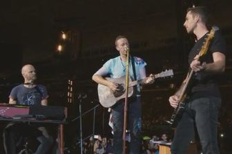Coldplay dedicano brano a Houston, devastata dall&#39;uragano Harvey