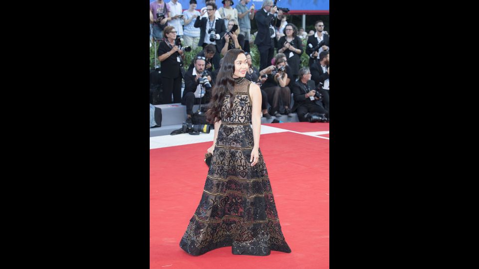 &nbsp;L'attrice Hong Chau alla cerimonia di apertura della 74ma Mostra del Cinema di Venezia (Afp)