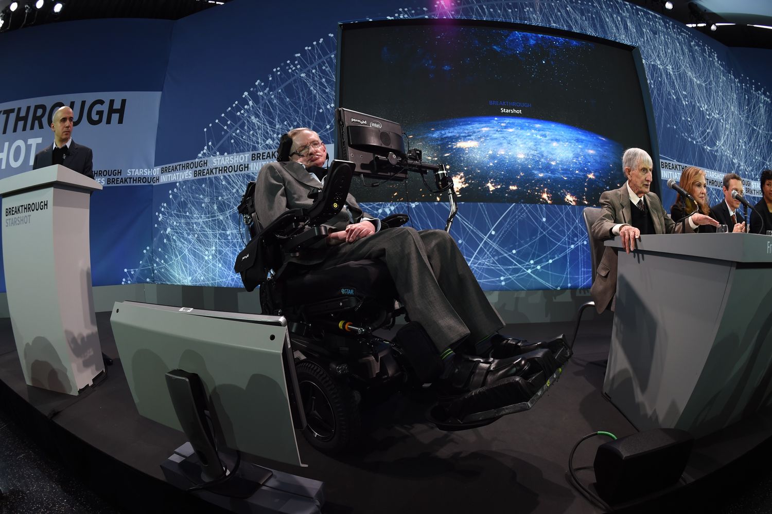 &nbsp;Stephen Hawking