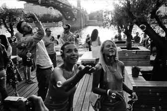 Dall'ultimo libro di Igor Mikhin, &quot;Weekend&quot;