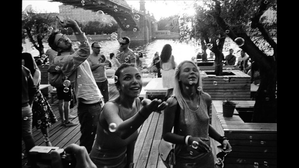 Dall'ultimo libro di Igor Mikhin, &quot;Weekend&quot;