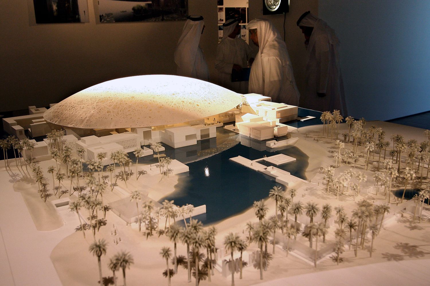 Plastico del Louvre ad Abu Dhabi (AFP)&nbsp;