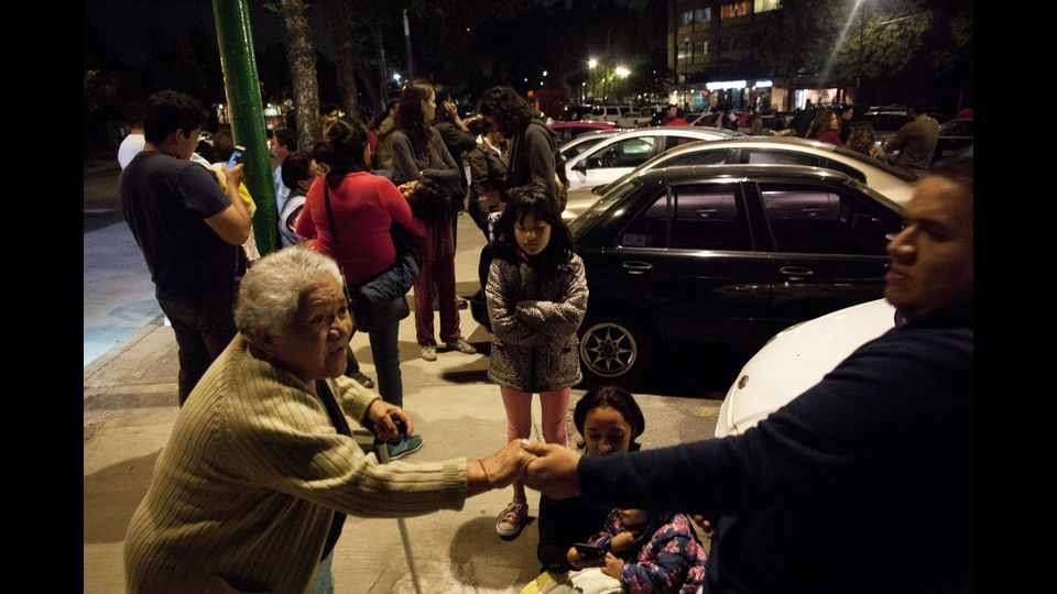 Messico, scossa di magnitudo 8.0 nella notte, nella foto MEXICO CITY&nbsp;