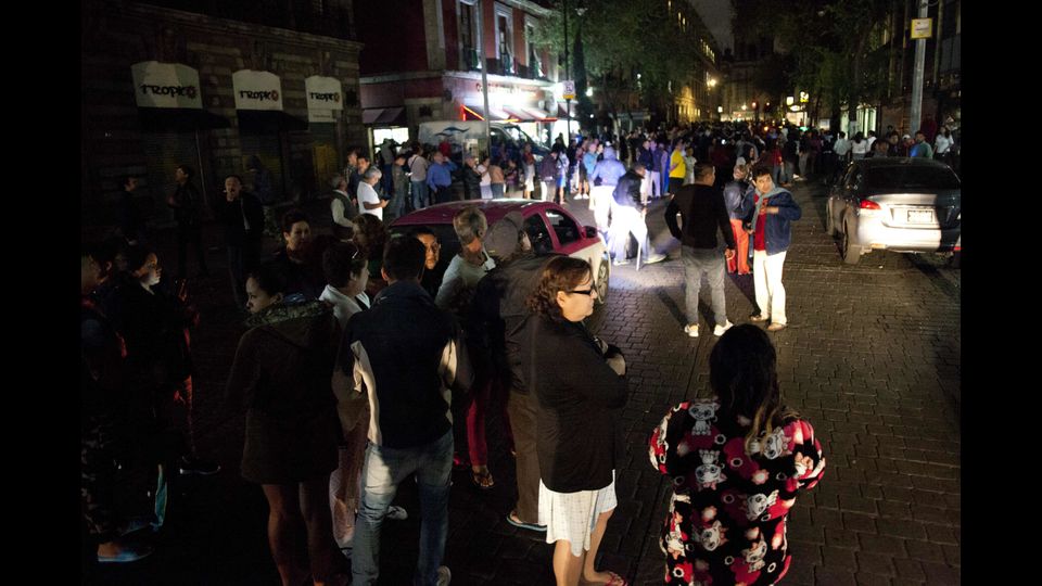 Messico, scossa di magnitudo 8.0 nella notte, nella foto MEXICO CITY &nbsp;