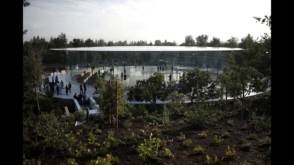 Sar&agrave; la casa delle nuove presentazioni Apple, sostituendo cos&igrave; il Moscone Center e il Graham Civic Center di San Francisco. Il costo della struttura non &egrave; stato resto pubblico.&nbsp;