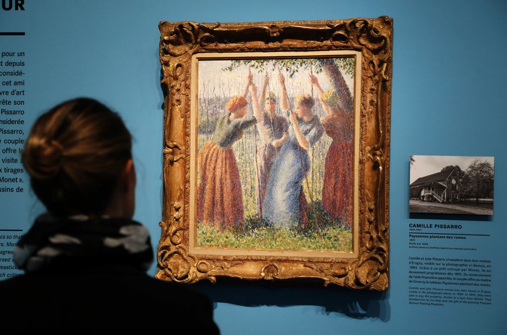 &nbsp;Paysannes plantant&nbsp;de rames