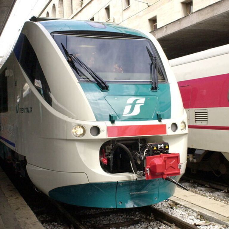 &nbsp;Treno regionale per pendolari&nbsp;