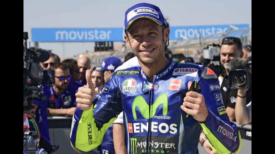 Valentino Rossi terzo in griglia di partenza al Gran Premio di Aragon 2017, 23 giorni dopo la frattura della gamba (Afp) &nbsp;