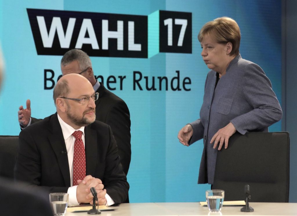 &nbsp;Martin Schulz e Angela Merkel nel confronto televisivo post voto