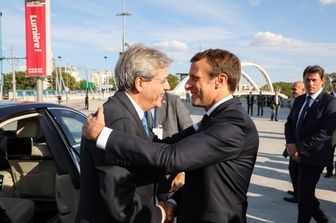 &nbsp;Macron accoglie Gentiloni a Lione