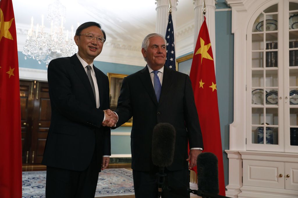 &nbsp;Yang Jiechi e Rex Tillerson