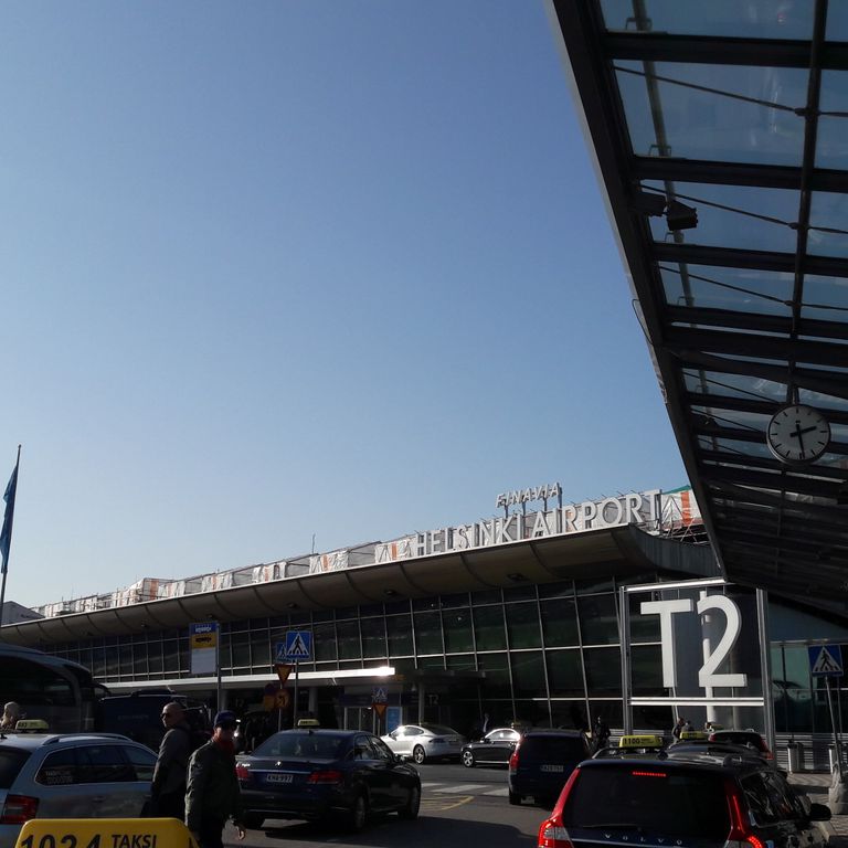 L'esterno dell'aeroporto di Helsinki
