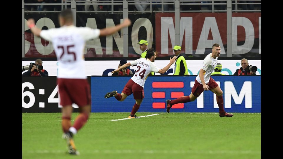 &nbsp;L'esultanza di Dzeko dopo il primo gol contro il Milan
