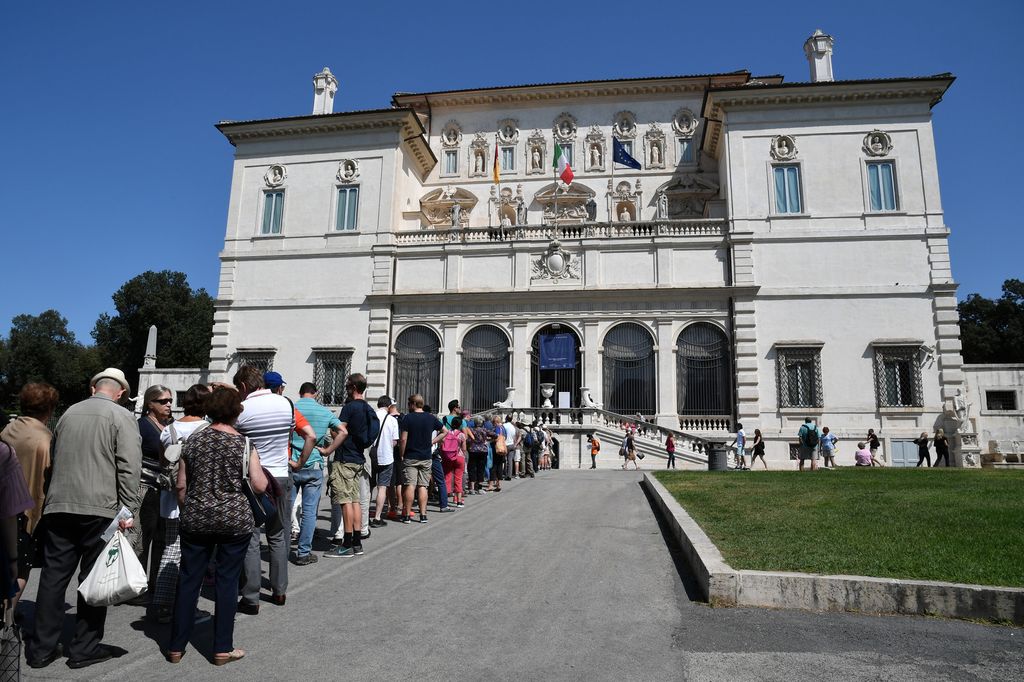 Roma, visitatori alla Galleria Borghese&nbsp;