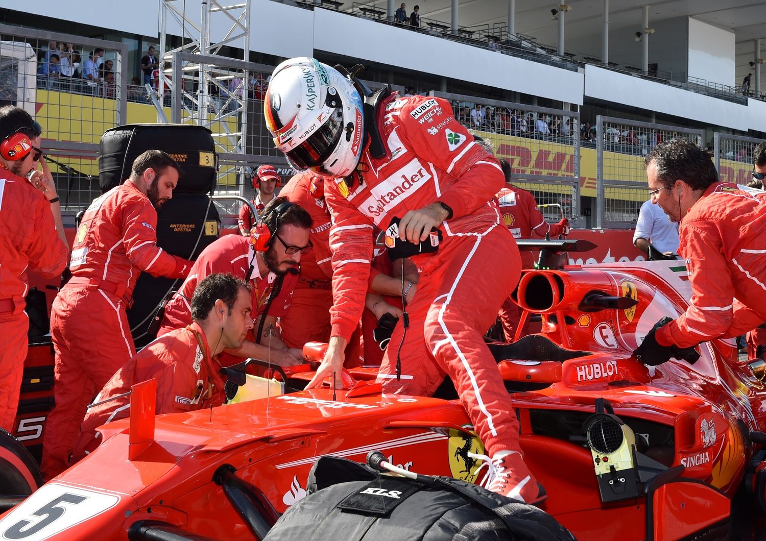 &nbsp;Sebastian Vettel costretto al ritiro a Suzuka