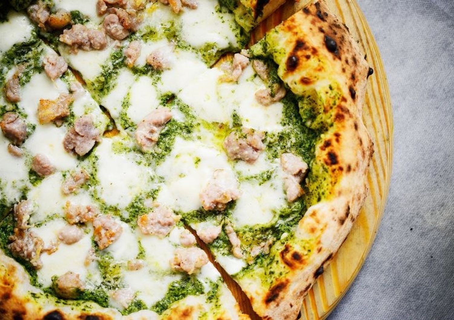 La miglior pizza d&#39;Italia non &egrave; a Napoli. Bisogna arrivare fino a Caserta