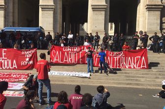 &nbsp;Un momento della manifestazione degli studenti a Roma contro l'alternanza scuola-lavoro