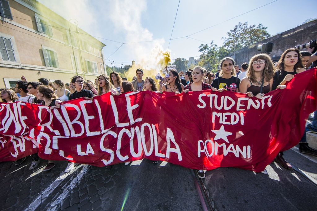 Roma, Manifestazione studentesca contro l'alternanza scuola lavoro