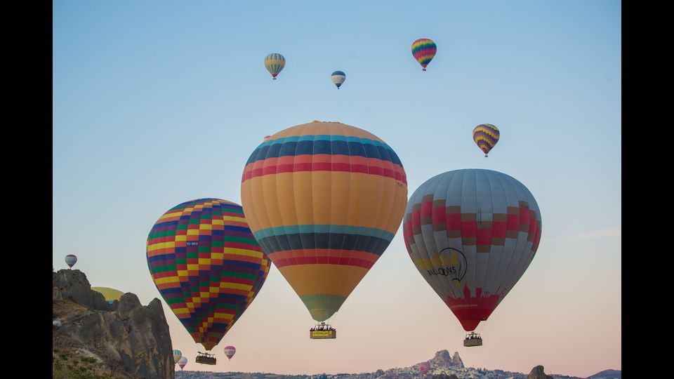 L&rsquo;Albuquerque International Balloon Fiesta in New Mexico. L&rsquo;evento annuale, iniziato nel 1972, &egrave; il pi&ugrave; grande evento a palloncino a caldo con quasi 600 palloni, provenienti da tutto il mondo. (Afp) &nbsp;