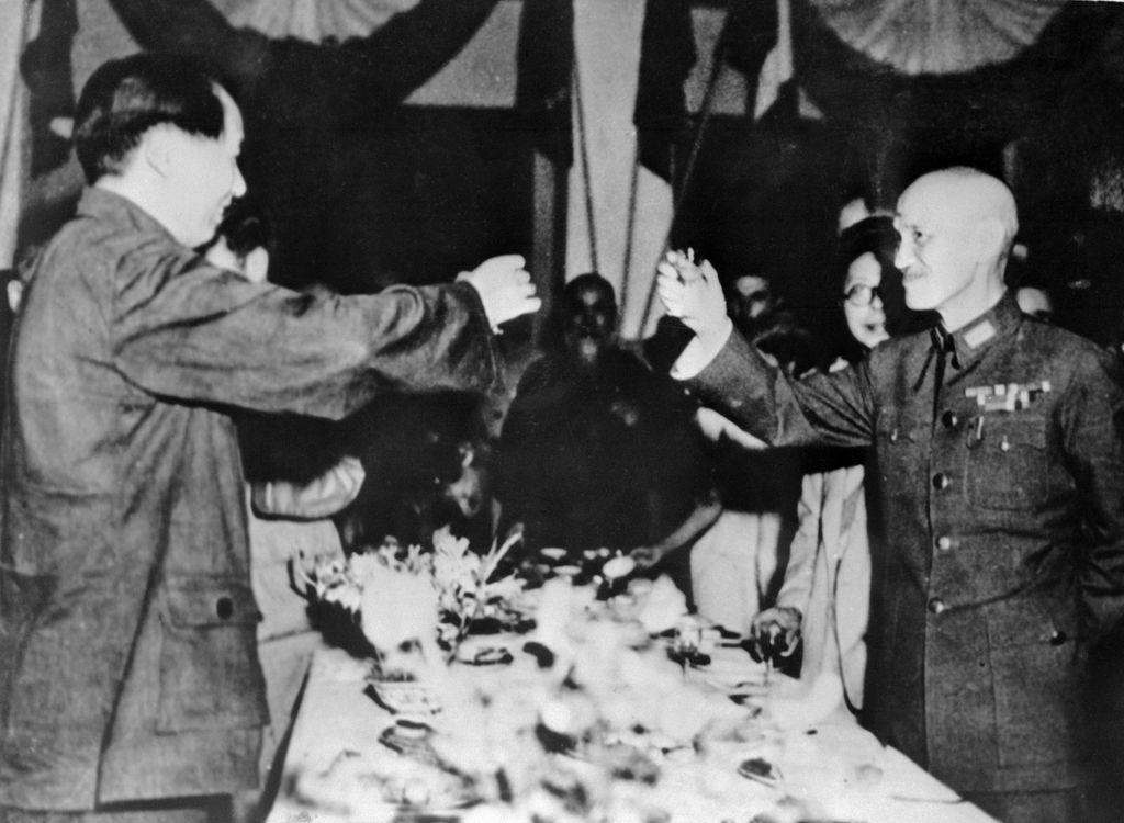 &nbsp;Il brindisi tra Mao Zedong e Chiang Kai-Shek