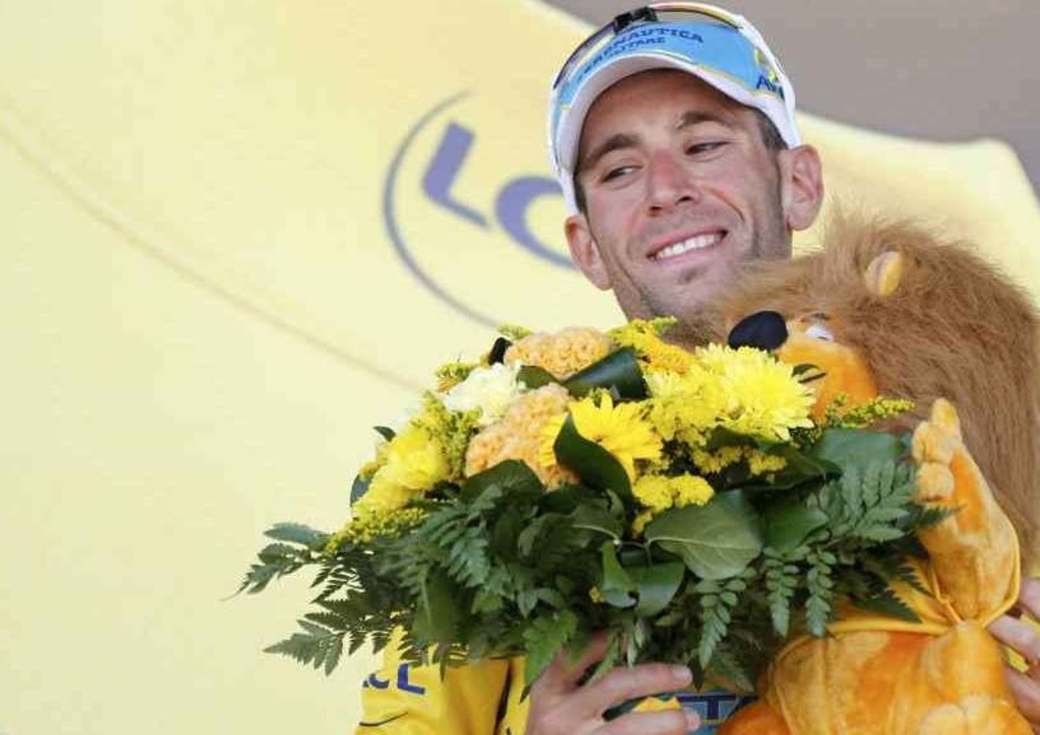 Cycling: Vincenzo Nibali wins 13th stage of Tour de France