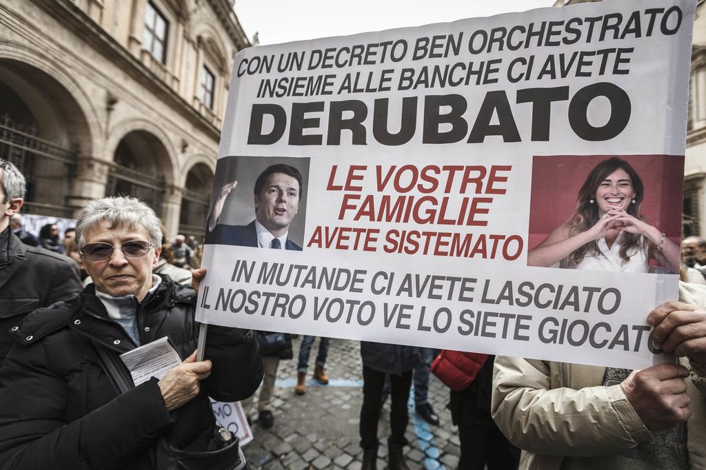 &nbsp;Una protesta di correntisti contro il decreto salva-banche