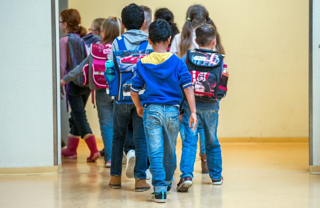 &nbsp;Bambini all'uscita da scuola
