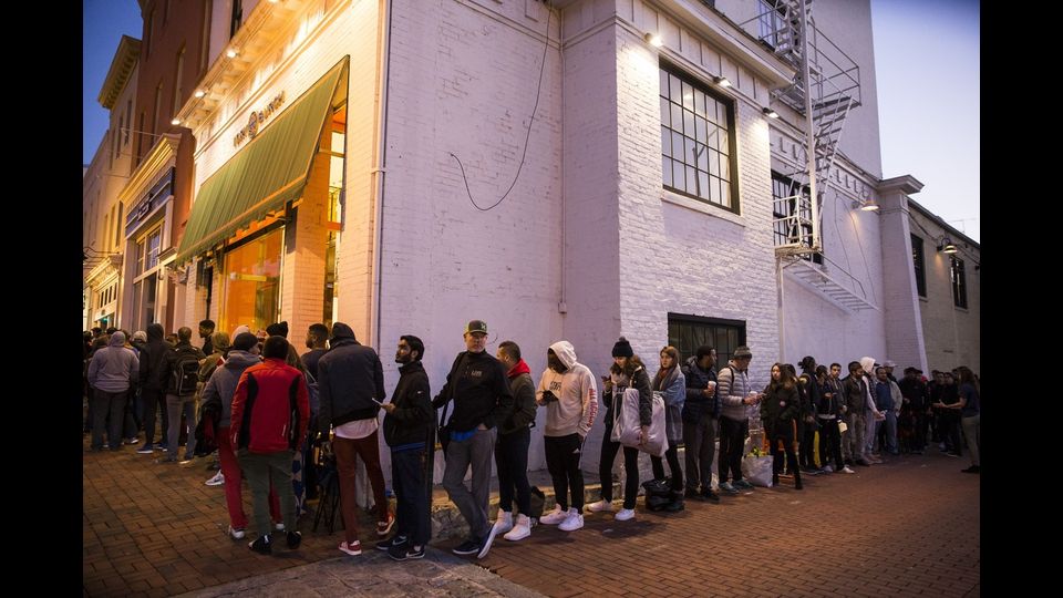 &nbsp;Notte insonne anche a Washington. Dal riconoscimento facciale alla ricarica wireless, sono numerose le nuove funzionalit&agrave; che hanno riacceso la Apple-mania.