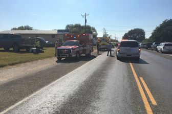 Un uomo spara sui fedeli in una chiesa in Texas. Media: 27 morti. Cosa sappiamo finora