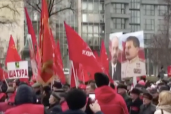&nbsp;comunisti di tutto il mondo manifestano a Mosca