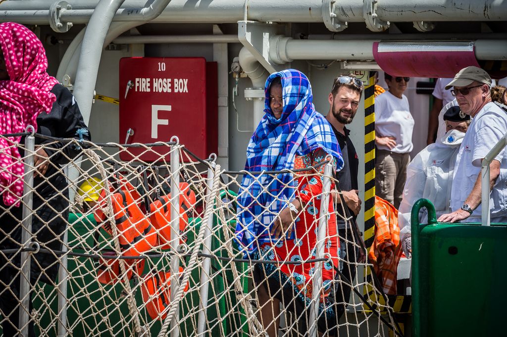 &nbsp; Sicilia sbarco migranti &nbsp;